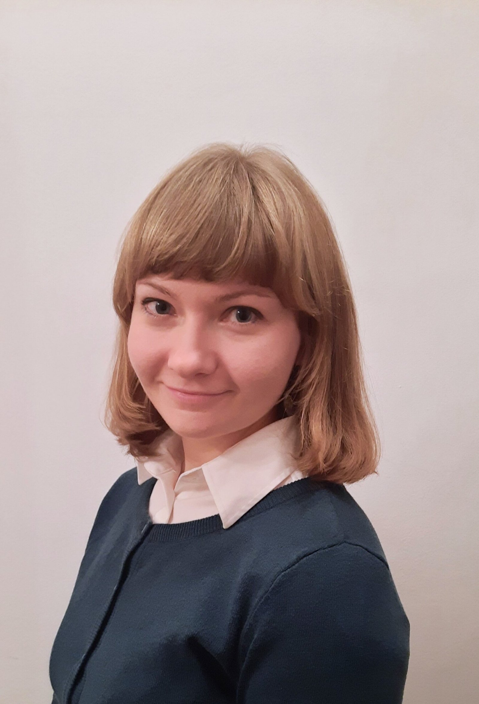 Dr. Anna Gumuła-Kawęcka